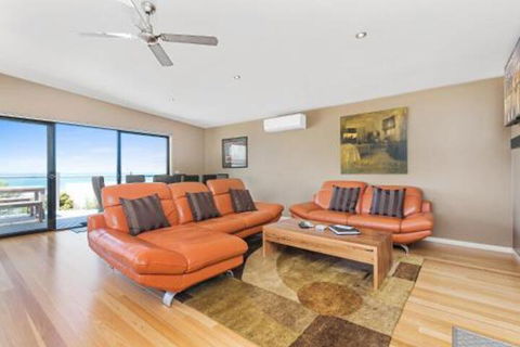 Achilles - Accommodation Bookings 4