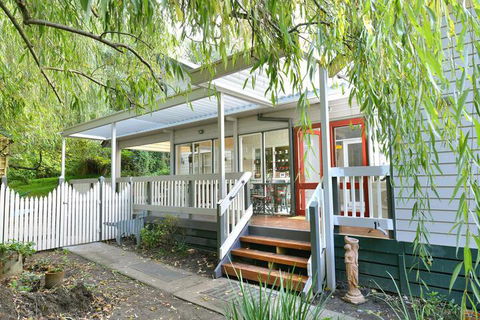 Aura Of The Dandenongs - Accommodation Bookings 0