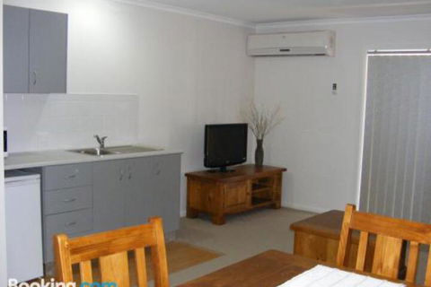 Fairways Bed & Breakfast At Jerilderie - Accommodation Bookings 6