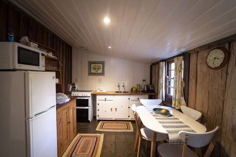 Camerons Cottage - Accommodation Bookings 2