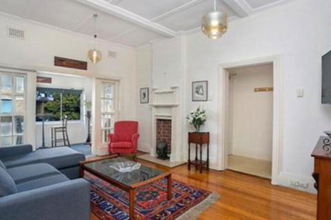 Apartment West Esplanade MAN93 - Accommodation Bookings 1