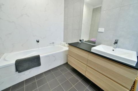 Great Northern Lodge - Accommodation Bookings 4