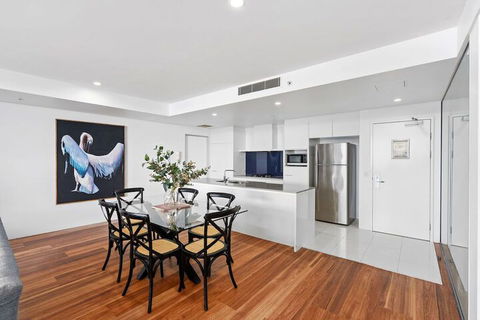 Apartment Stay Circle On Cavill - Accommodation Bookings 5