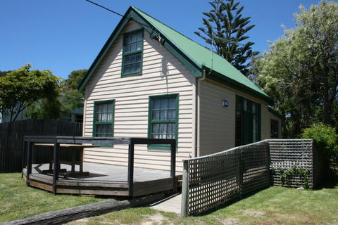 Gaol House Cottages - Accommodation Bookings 1