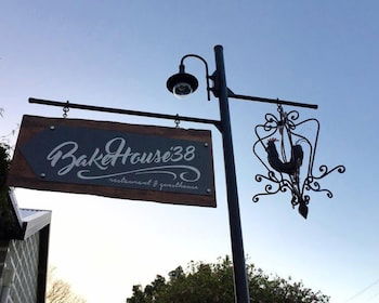Bakehouse '38 Restaurant & Guesthouse - Accommodation Bookings 1