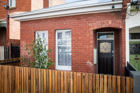 White Room Apartments - Accommodation Bookings 0