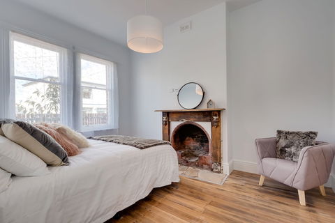 White Room Apartments - Accommodation Bookings 4