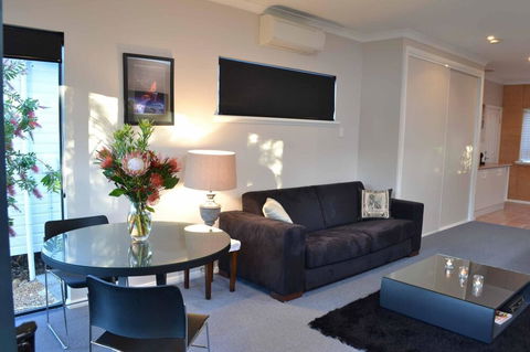 Aroha - Accommodation Bookings 3
