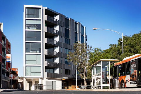 Anchorage Apartments Hampton - Accommodation Bookings 2