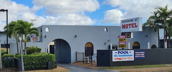Bourbong Street Motel - Accommodation Bookings 2