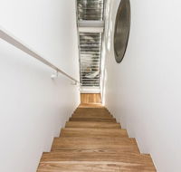 Two Storey Lux Apartment Near CBD - Accommodation Bookings
