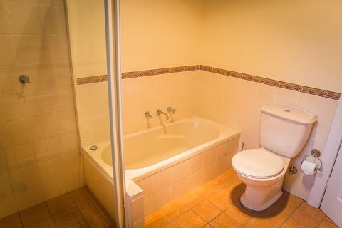 Whispering Pines Cottages - Accommodation Bookings 6