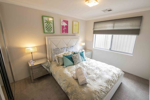 Magnificent Beach Retreat - Accommodation Bookings 7
