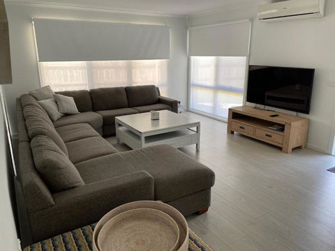 Beach House Getaway 2 - Accommodation Bookings 4