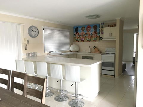 Beach House Getaway 2 - Accommodation Bookings 1
