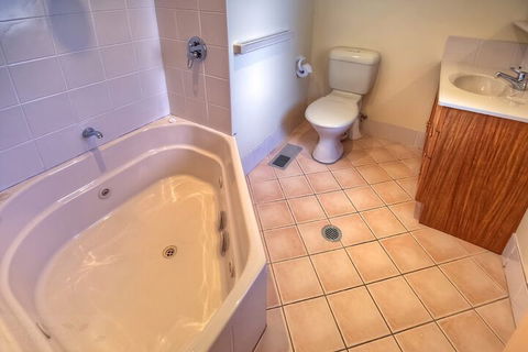 Camelot Cottage - Accommodation Bookings 3