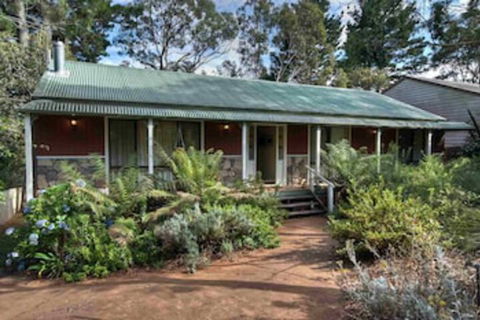 Camelot Cottage - Accommodation Bookings 0