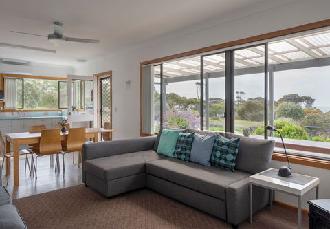 Emu Bay Holiday Homes - Accommodation Bookings 4
