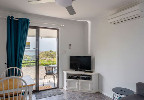 Emu Bay Holiday Homes - Accommodation Bookings 3