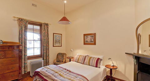 Adelaide Heritage Cottages & Apartments - Accommodation Bookings 6