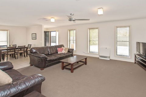 Ulmara 2 - Accommodation Bookings 2
