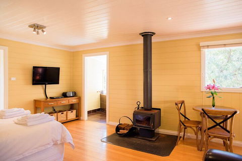 Avalon Private Spa Villa - Adults Only - Accommodation Bookings 3