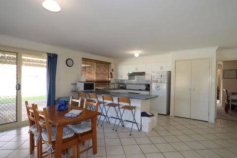 Holiday On The Water - Accommodation Bookings 4