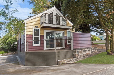 JOHANSSONS PERCH COTTAGE - Accommodation Bookings 3
