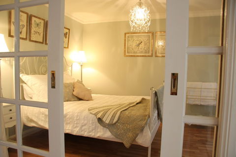Azalea Cedar-Rose Villa - Accommodation Bookings 4