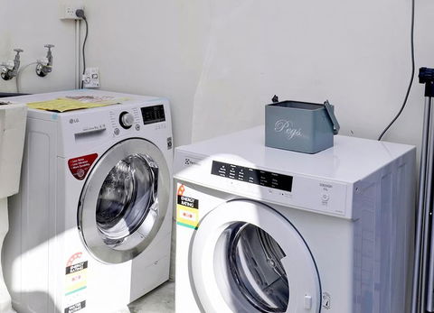 4 BR Apartment Short Walk To Bondi Beach - Accommodation Bookings 0