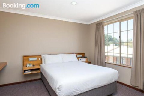 MIDAS MOTEL KALGOORLIE - Accommodation Bookings 6