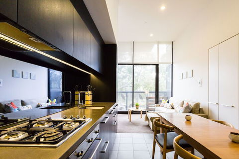 GEORGE, 1BDR North Melbourne Apartment - Accommodation Bookings 4