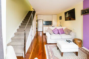 ALEXANDER, 2BDR South Melbourne House - Accommodation Bookings 0