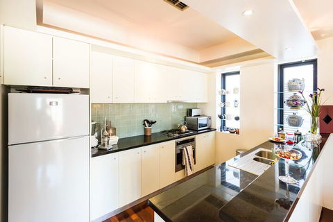 BELLE, 2BDR Melbourne Apartment - Accommodation Bookings 6