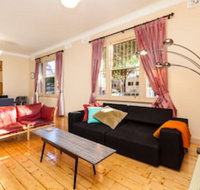 MADELINE 1BDR Fitzroy Apartment - Accommodation Bookings