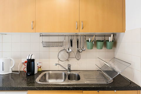 NAOMI, 2BDR South Melbourne Apartment - Accommodation Bookings 2