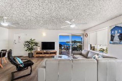 2 BEDROOM APARTMENT LAMAN LODGE UNIT 2 - Accommodation Bookings 0
