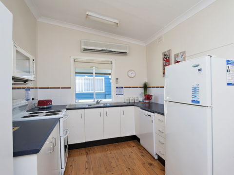 Fingal Beach Shack - Accommodation Bookings 3