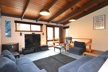 Alpine Haven 8 - Accommodation Bookings 4