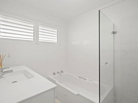 Cumbernauld #12 12 / 12 Terrigal Esp Terrigal - Accommodation Bookings 3