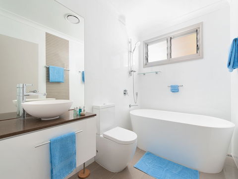Bamboo Bay At Fingal Bay - Accommodation Bookings 5