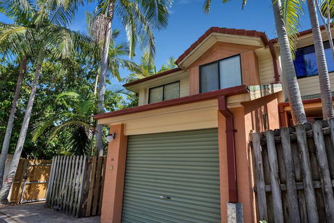 A PERFECT STAY - Mahogany Lodge - Accommodation Bookings 5