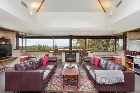 Summer House - Accommodation Bookings 2