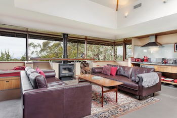 Summer House - Accommodation Bookings 1