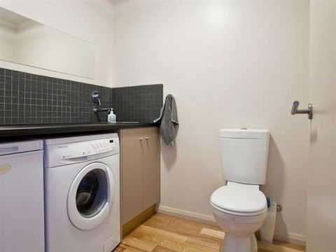 Architecturally Designed Beach House - Accommodation Bookings 1