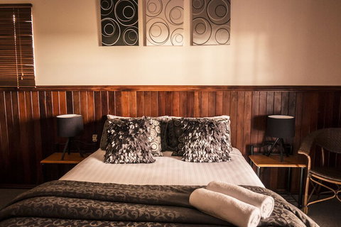 Nannup Hideaway - Accommodation Bookings 2