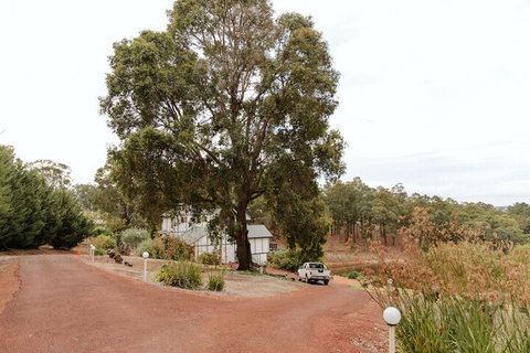 Nannup Hideaway - Accommodation Bookings 1
