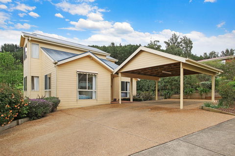 Alpine Vista - Short Walk To Town Centre - Accommodation Bookings 2