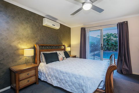 Anaheim Family Oasis - Accommodation Bookings 1