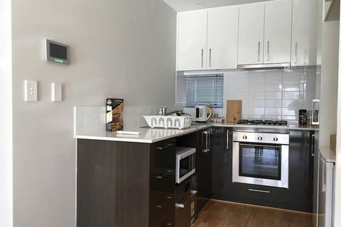 Apartment In Queens Park - Accommodation Bookings 6